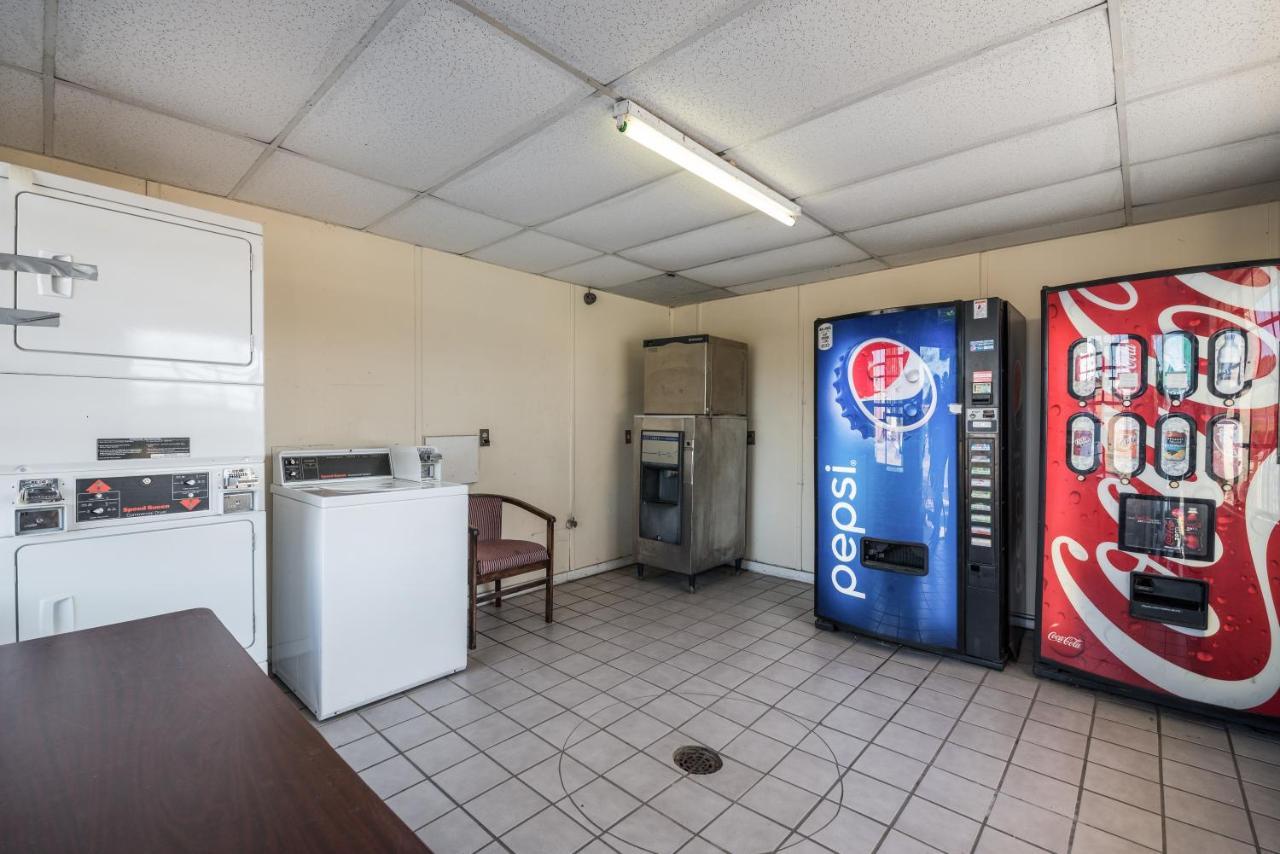Americas Best Value Inn Arkadelphia Esterno foto