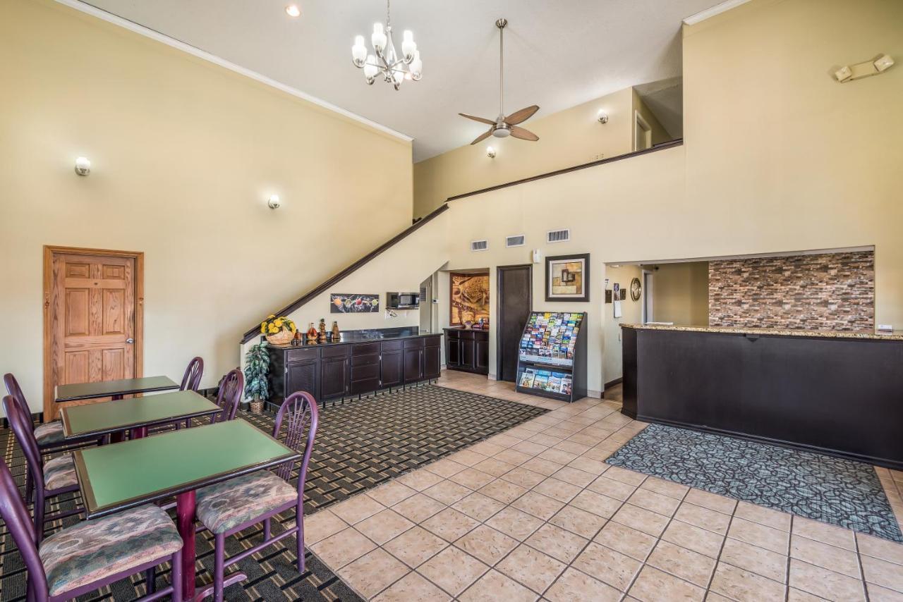 Americas Best Value Inn Arkadelphia Esterno foto