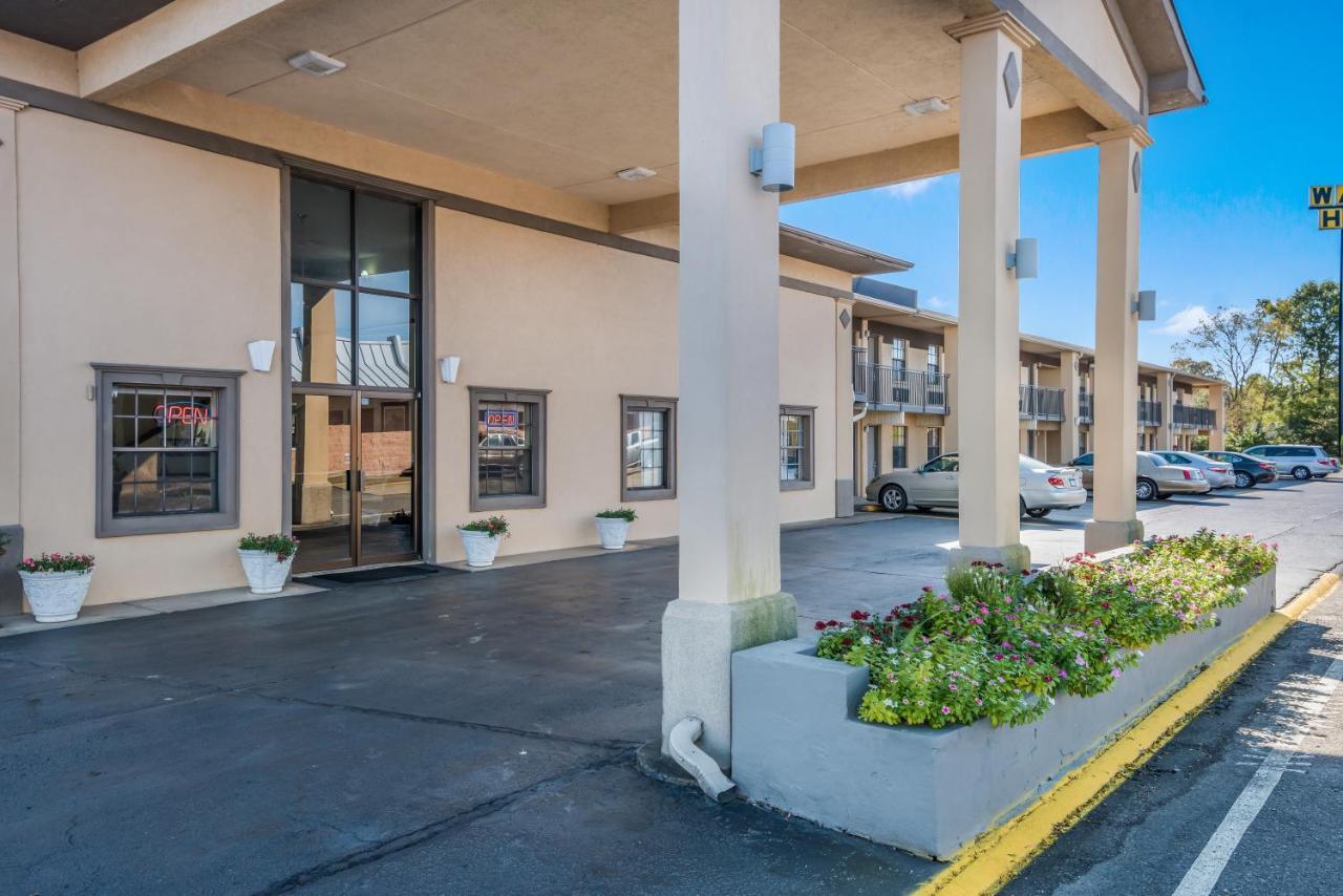 Americas Best Value Inn Arkadelphia Esterno foto